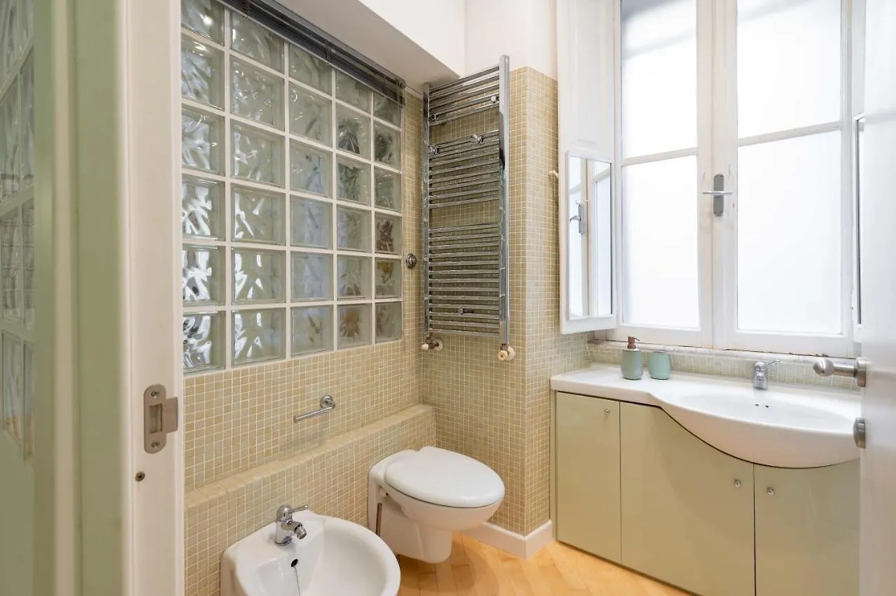 Vrhome Rome 0*,